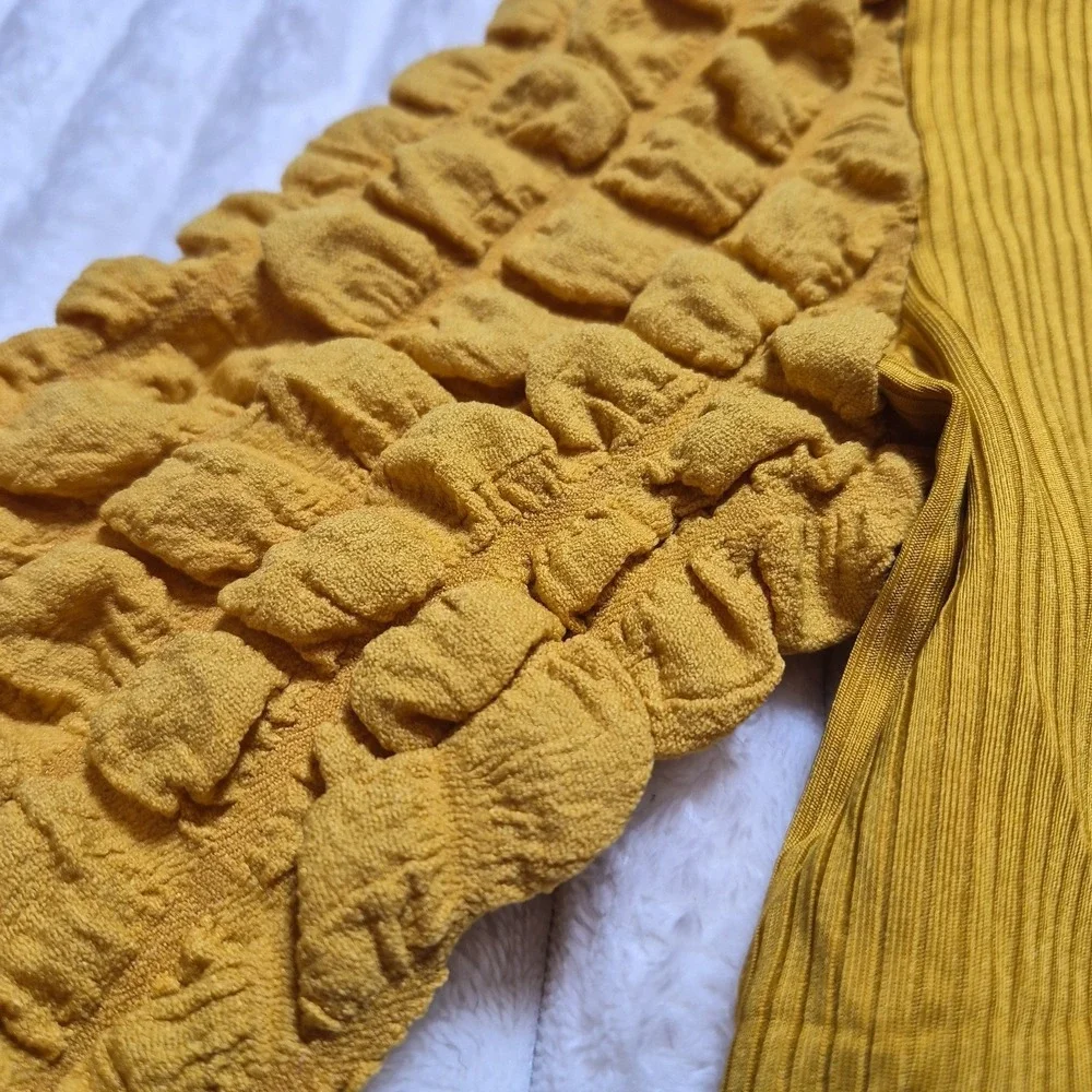 PatPat Kids Mustard Yellow Ribbed Mock Neck Popcorn Bubble Sleeve Top Size 5-6Y